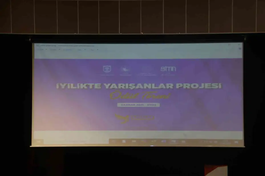 İyilik elçileri ödüllendirildi, ödüllerini Filistin’e bağışladılar