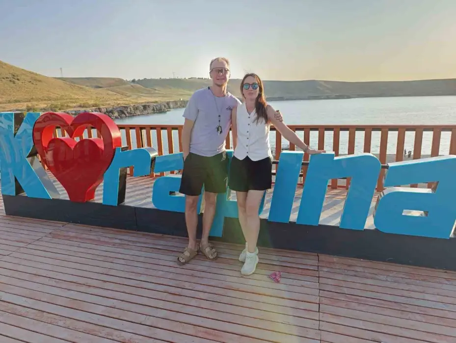 Karapınar’ın doğal güzelliği Acıgöl, yabancı turistlerin gözdesi oldu