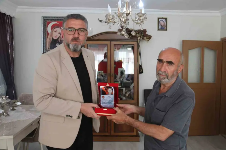 Şehit babasının en buruk babalar günü