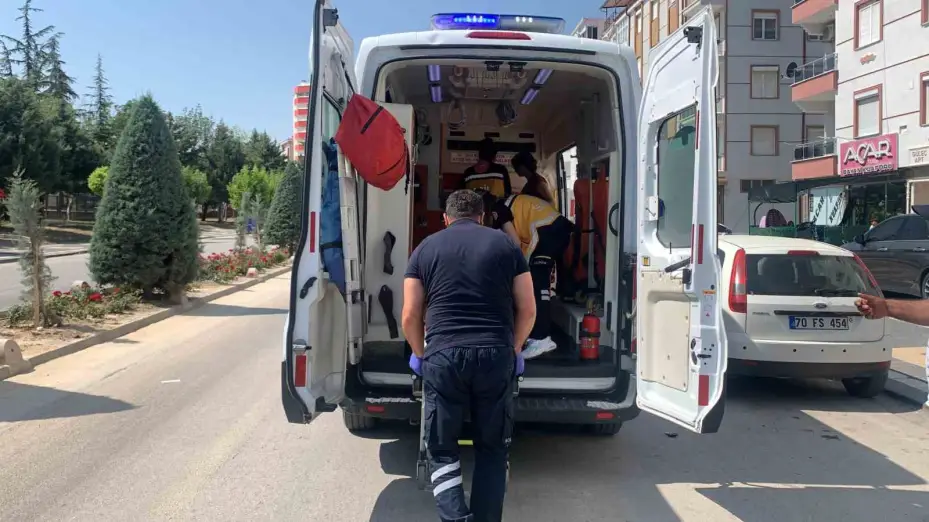 Karaman’da devrilen motosikletin sürücüsü yaralandı