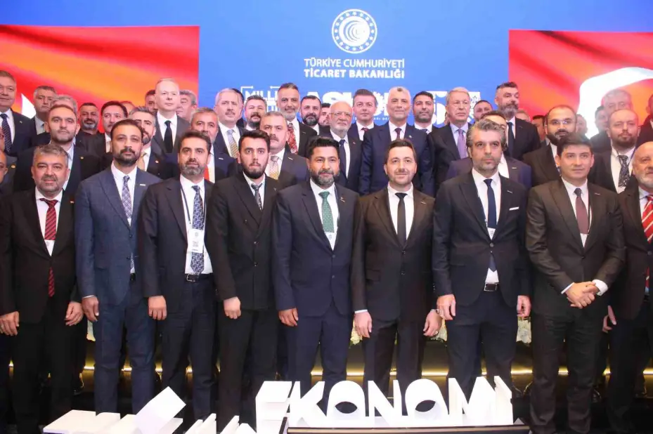 Bakan Bolat: "Gayri safi yurtiçi hasılamız 2025 yılının ilk çeyreği itibariyle 1 trilyon 371 milyar dolara yükselerek tüm zamanların milli gelir rekorunu yenilemiştir"