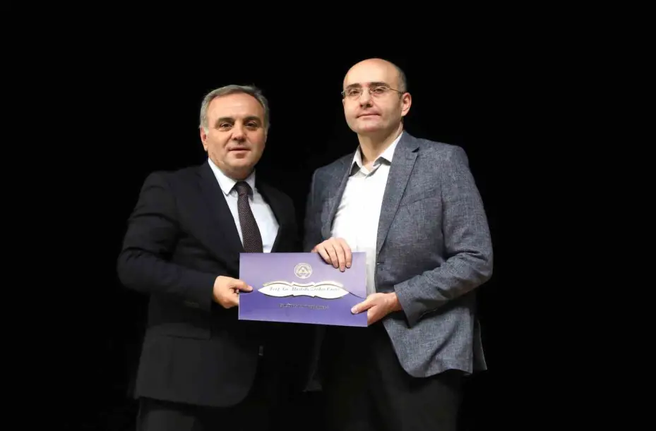 ERÜ’de "2024 Yılı Araştırma Performansı Değerlendirme Toplantısı ve Ödül Töreni" düzenlendi