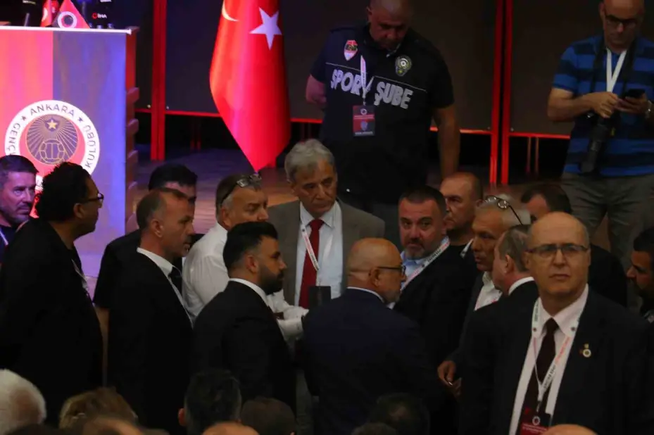 Gençlerbirliği’nde Osman Sungur yeniden başkan seçildi
