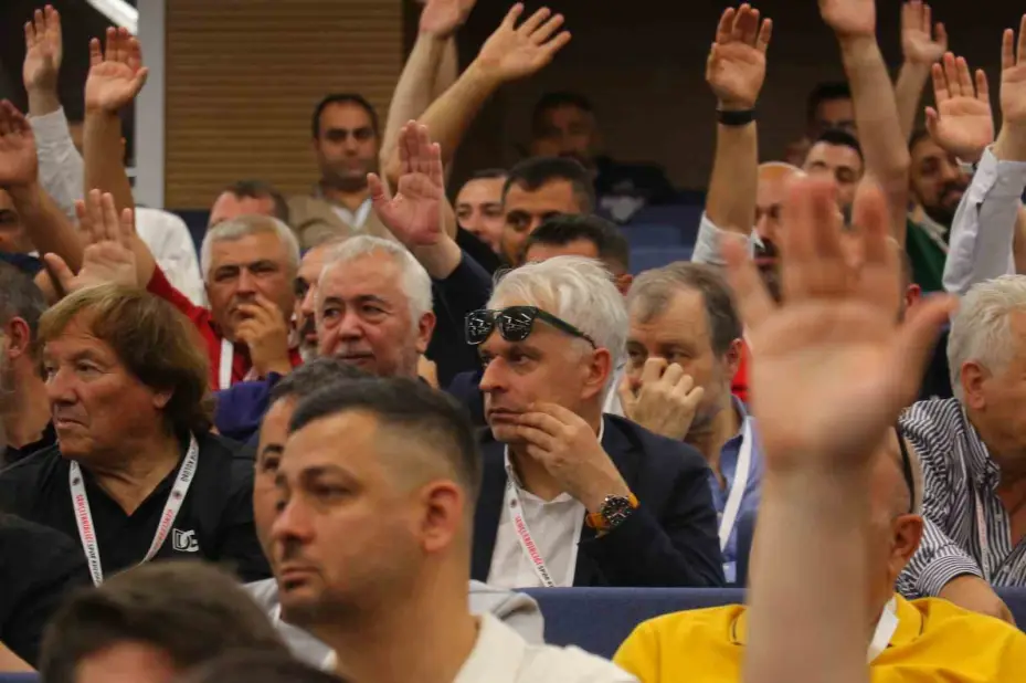 Gençlerbirliği’nde Osman Sungur yeniden başkan seçildi