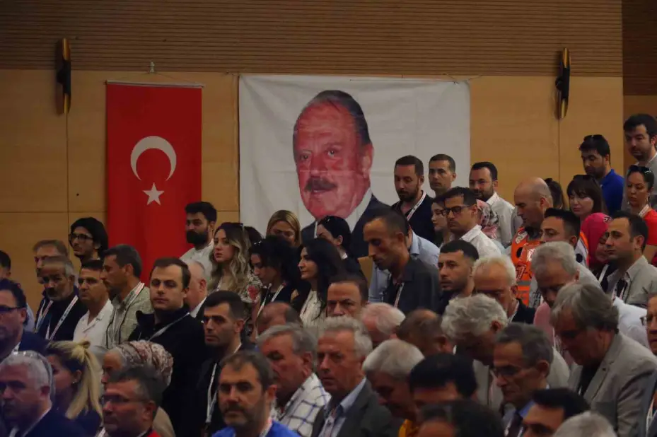 Gençlerbirliği’nde Osman Sungur yeniden başkan seçildi