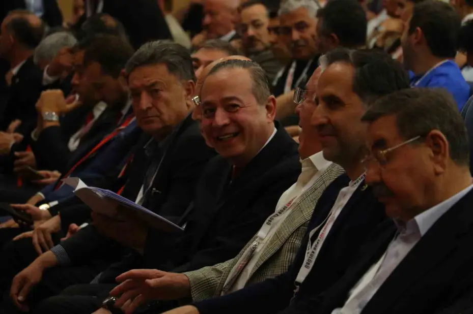 Gençlerbirliği’nde Osman Sungur yeniden başkan seçildi