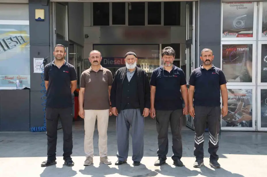 Sivas’ta üç kuşak Babalar Günü’nü birlikte kutladı