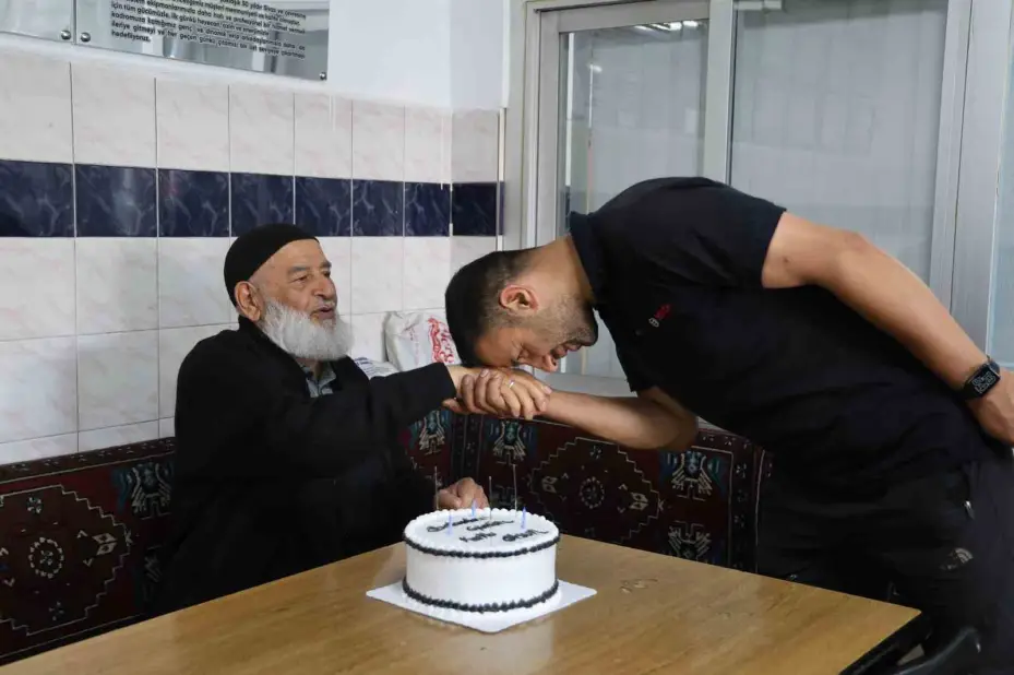 Sivas’ta üç kuşak Babalar Günü’nü birlikte kutladı