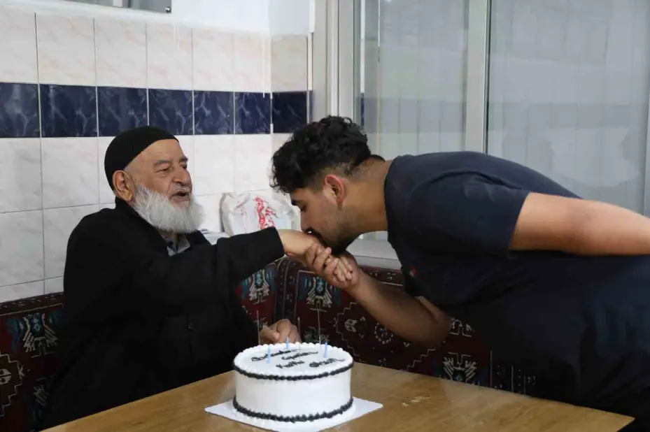 Sivas’ta üç kuşak Babalar Günü’nü birlikte kutladı