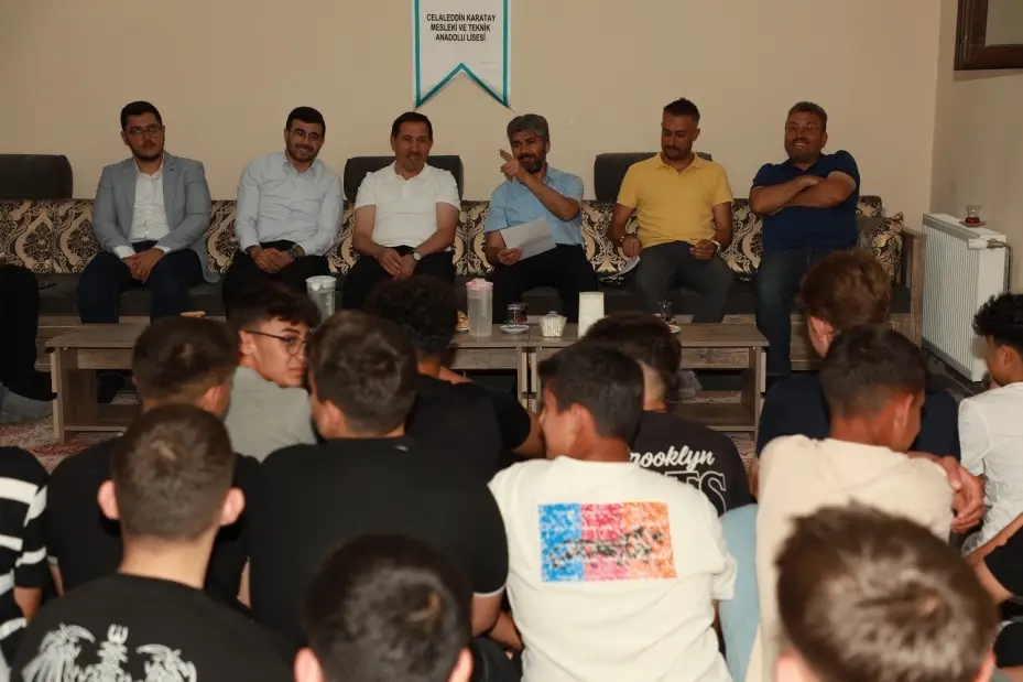 Başkan Hasan Kılca öğrencilerle buluştu