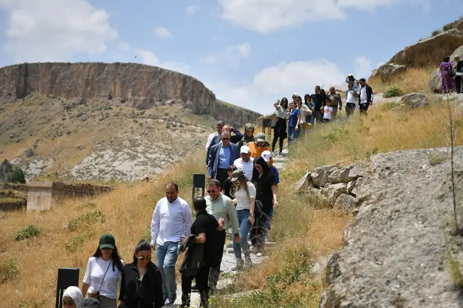 Kayseri protokolü Soğanlı Vadisi’nde buluştu