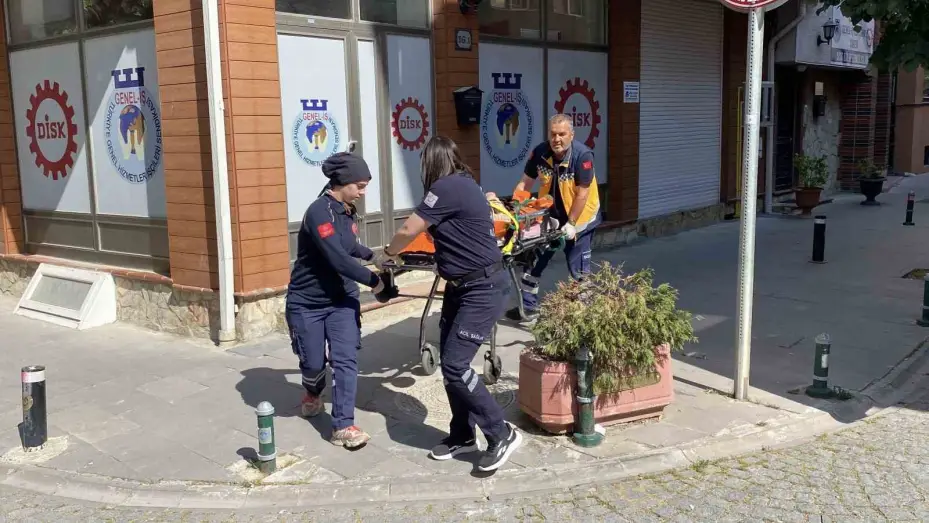 Yalnız yaşadığı evde baygınlık geçiren yaşlı kadın için ekipler seferber oldu