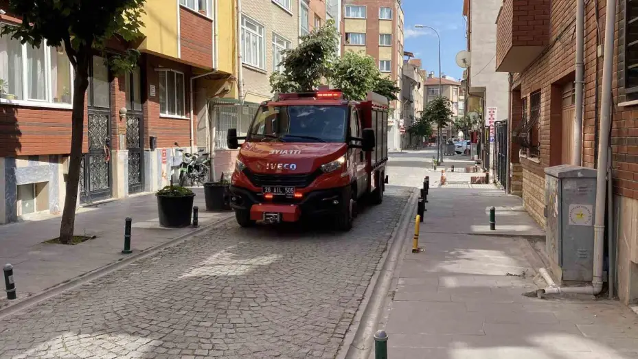 Yalnız yaşadığı evde baygınlık geçiren yaşlı kadın için ekipler seferber oldu