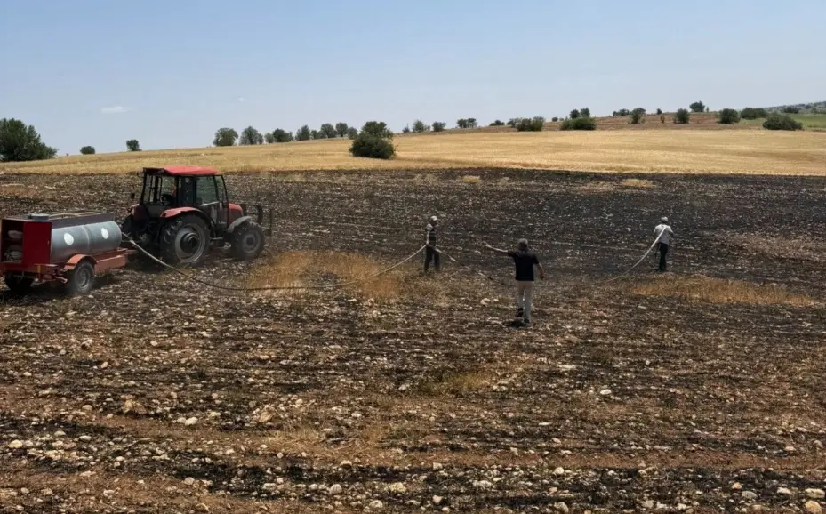 Karaman’da 200 dekar ekili alan kül oldu