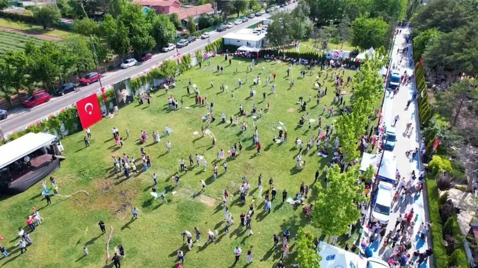 Akın ve Gök’ün uçurtma hayali gerçek oldu