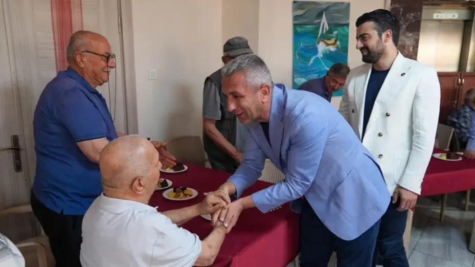 Keçiören Belediyesi Babalar Günü’ne özel fotoğraf köşesi oluşturdu