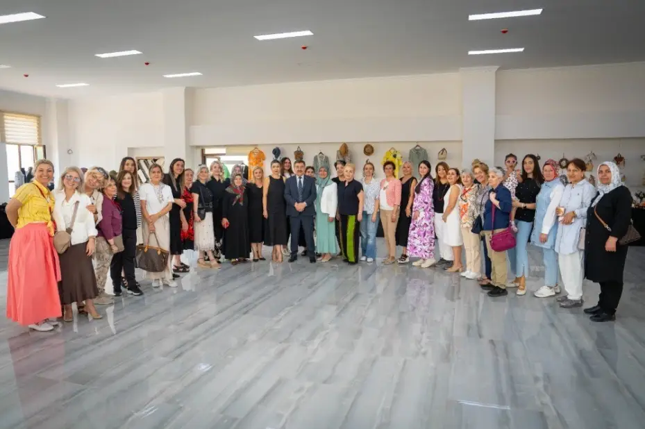 Gölbaşı Belediyesi kursiyerlerin ürünlerini sergiledi