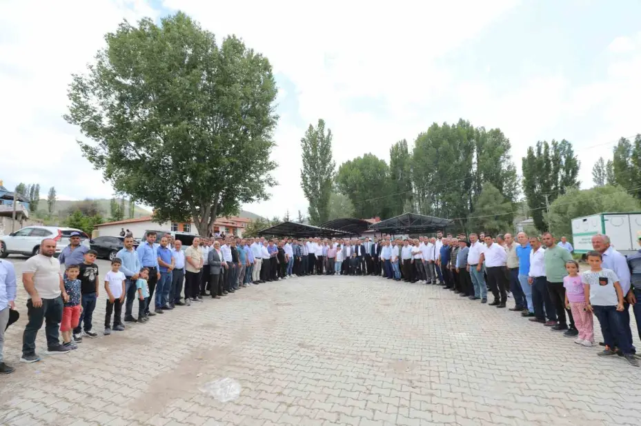 Niğde Protokolü ’Köy Buluşması, Gönül Buluşması’ programına katıldı