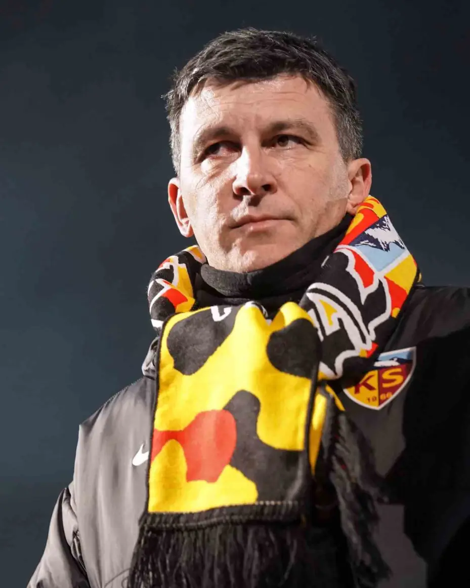 Kayserispor 10 sezonda 22 hoca ile çalıştı