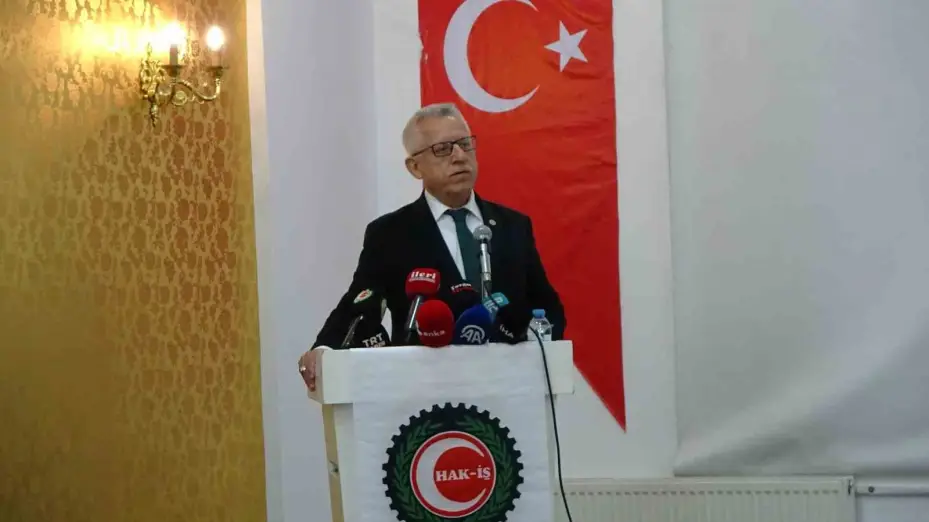 HAK-İŞ Başkanı Arslan: "OECD ülkeleri içinde, ülkemizdeki çalışanlar gayrısafi milli hasıladan 2-3 kat daha az pay alıyor"