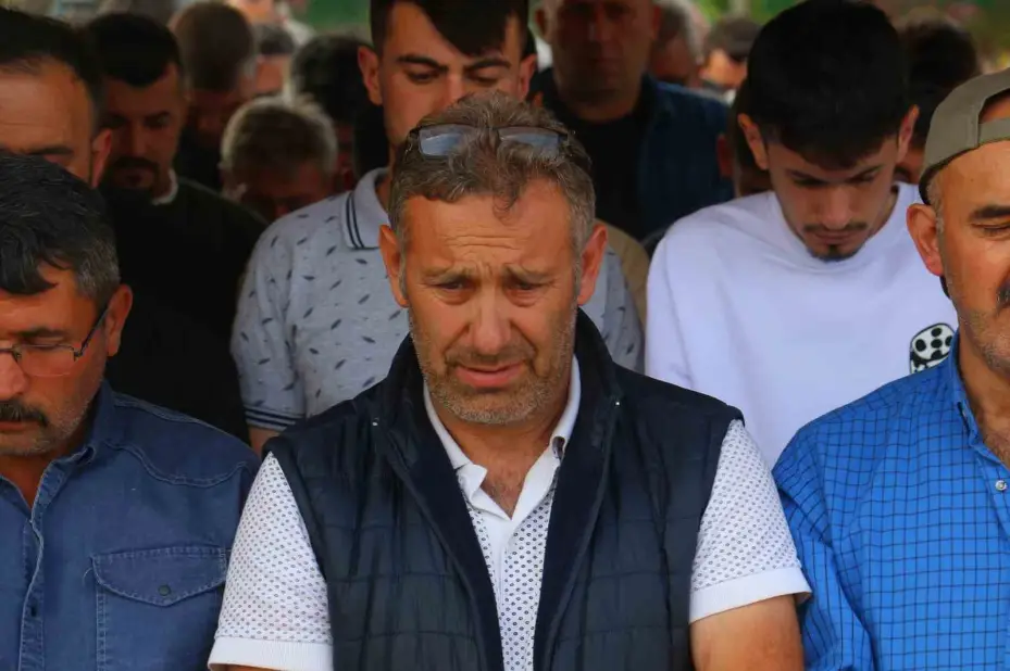 Salda Gölü’nde boğulan baba-oğul Ankara’da defnedildi