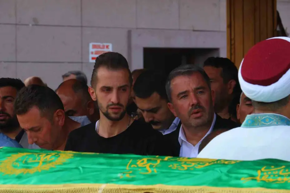 Salda Gölü’nde boğulan baba-oğul Ankara’da defnedildi