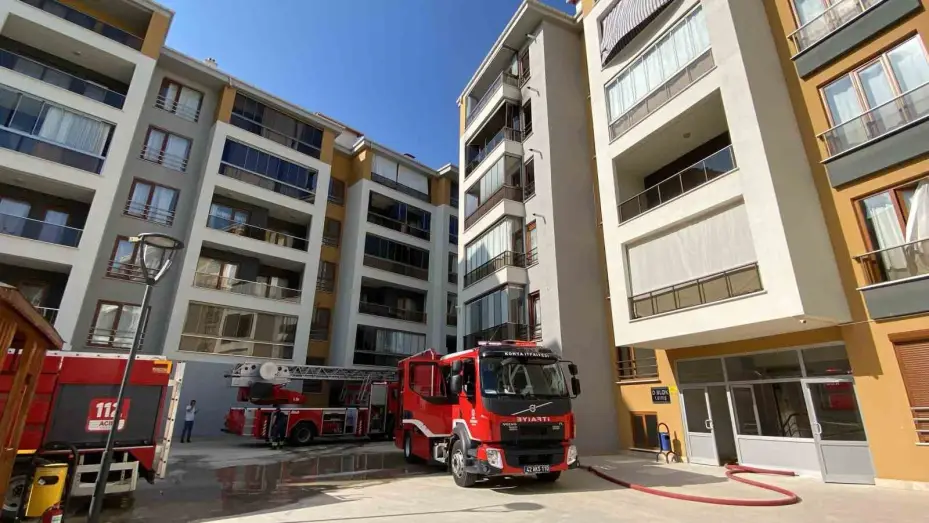 Konya’da dairede çıkan yangın paniğe neden oldu