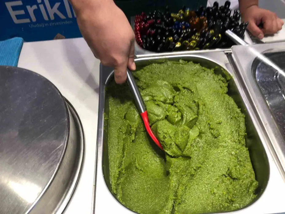 Külahta dondurmaya yeni alternatif; ’İrmik helvalı dondurma’
