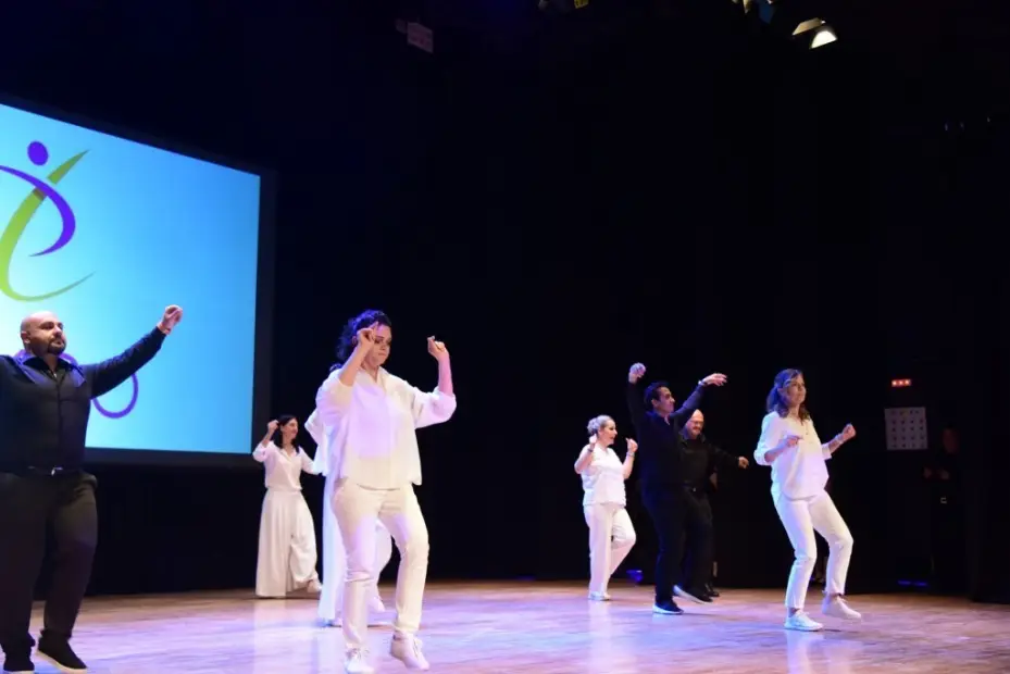 Anadolu Üniversitesi’nde Halk Dansları ve Sirtaki Gösterisi