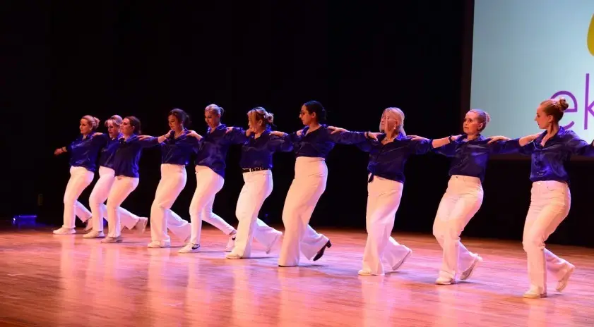 Anadolu Üniversitesi’nde Halk Dansları ve Sirtaki Gösterisi