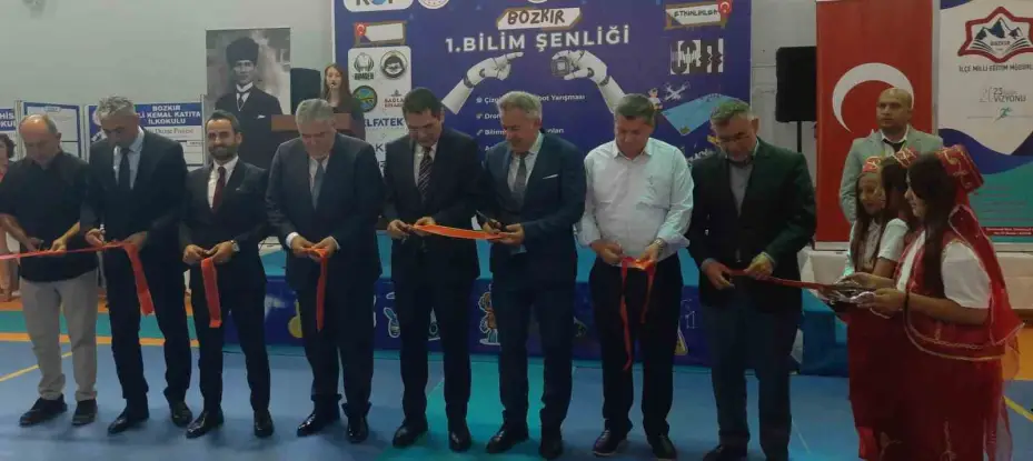 Bozkır’da 1. Bilim Şenliği açıldı