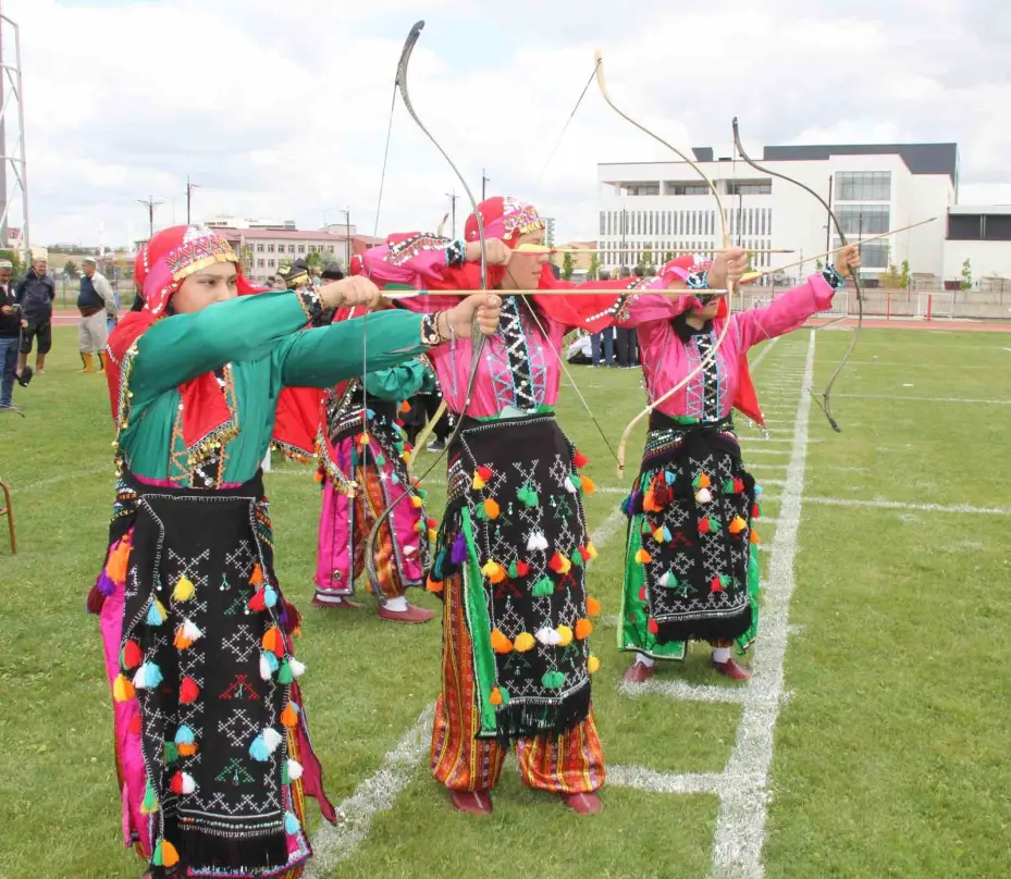 Geleneksel Türk Okçuluğu Türkiye Şampiyonası, Sivas’ta başladı
