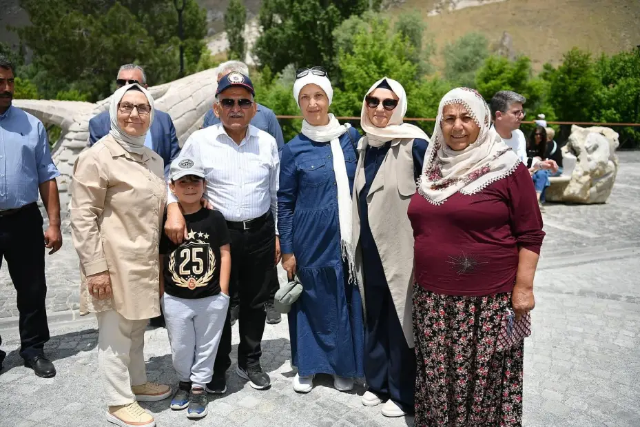 Başkan Büyükkılıç’tan Masal Diyarı’na davet