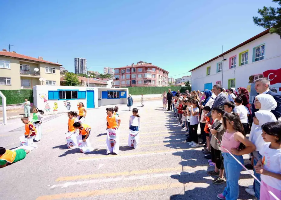 Bakan Tekin, Ankara’da "Dönem Sonu Faaliyet Haftası" etkinliklerine katıldı