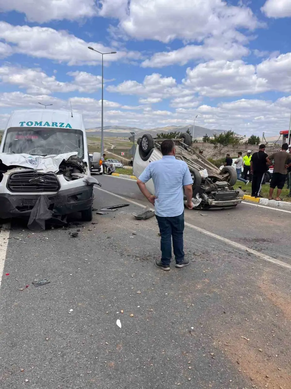 Tomarza’da trafik kazası: 1 yaralı