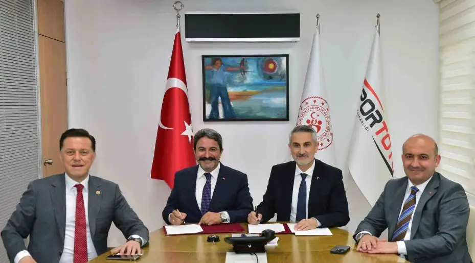 Eskişehir’e 25 yeni spor tesisi ve Atlı Okçuluk Merkezi kazandırılacak