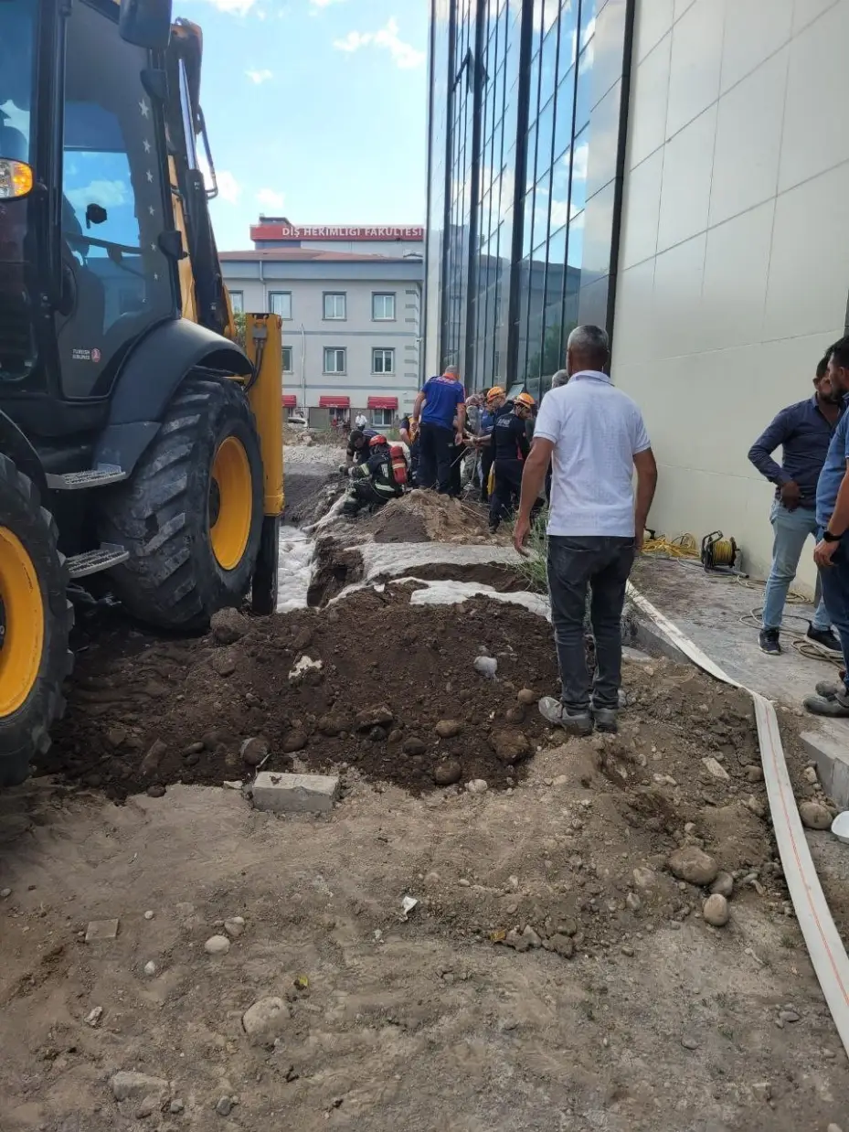 Sondaj kuyusuna düşen işçi hayatını kaybetti