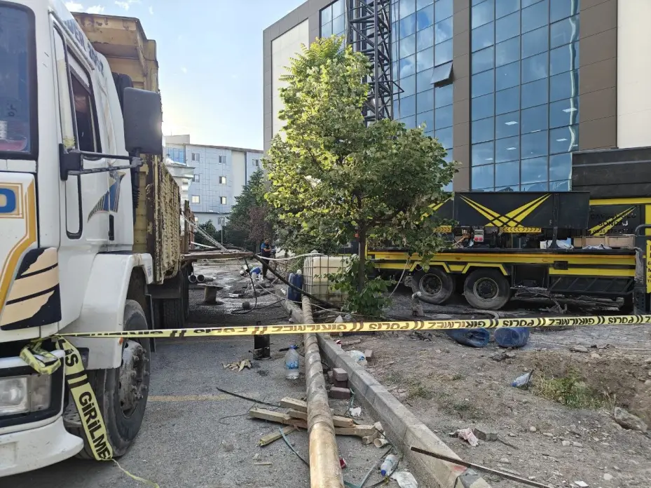 Sondaj kuyusuna düşen işçi hayatını kaybetti
