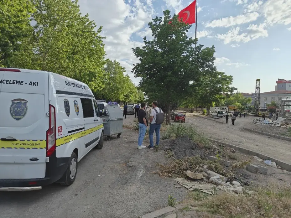Sondaj kuyusuna düşen işçi hayatını kaybetti