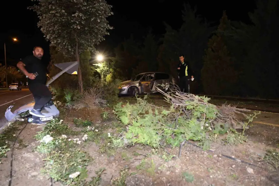 Nevşehir’de alkollü ve ehliyetsiz sürücü kaza yaptı, suçu babasına atmaya çalıştı