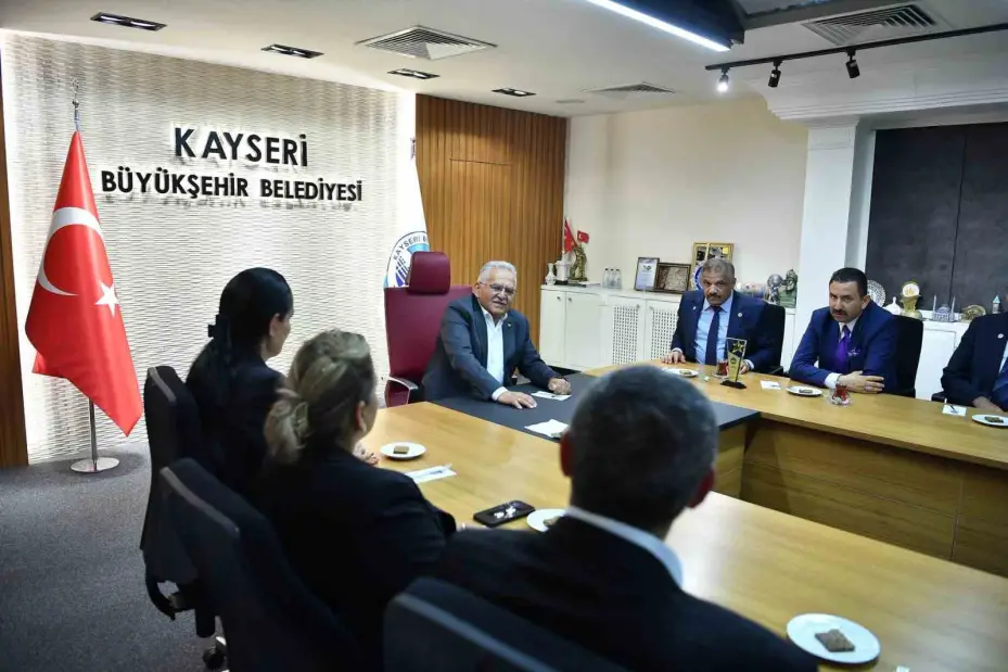 Başkan Büyükkılıç: "Başkan Büyükkılıç, Avrupa’daki Kayserilileri misafir etti