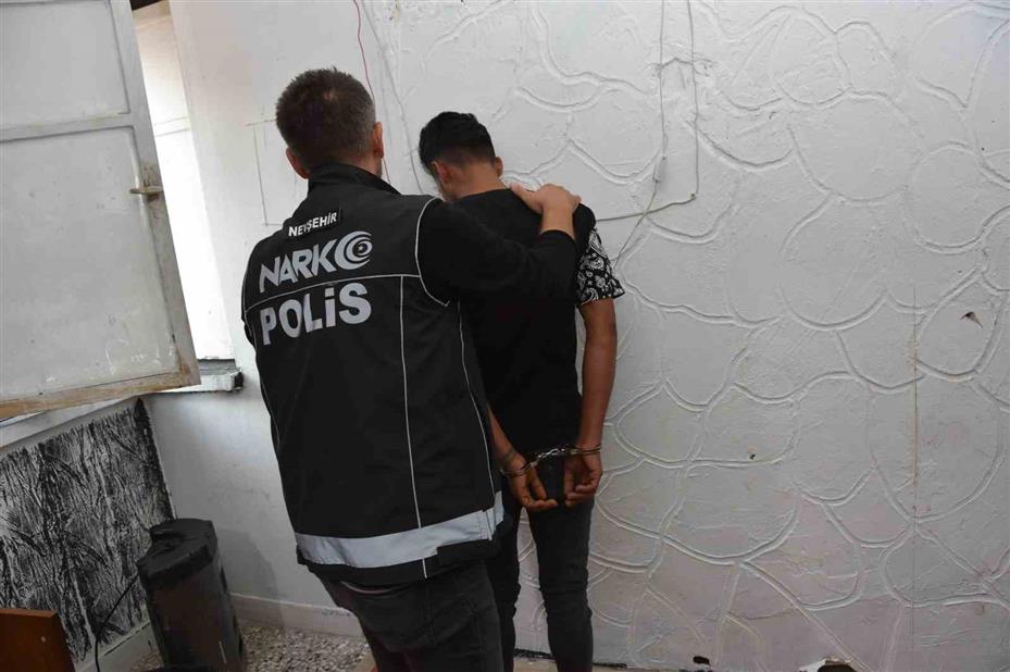Nevşehir’de helikopter destekli narkotik operasyonu: 61 gözaltı