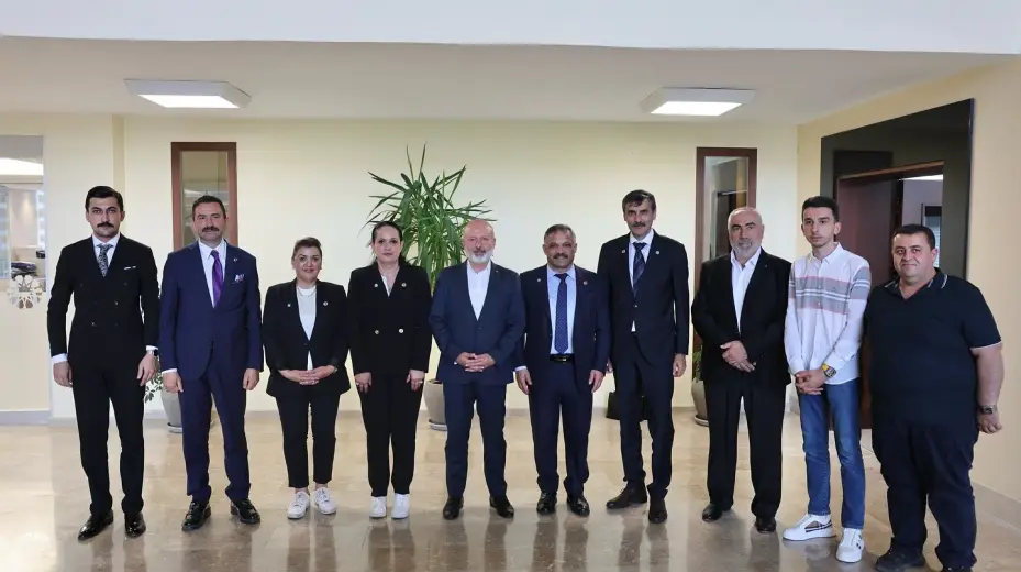 Başkan Çolakbayrakdar: "Avrupa’daki kardeşlerimizin yanındayız, destek vermeye hazırız"