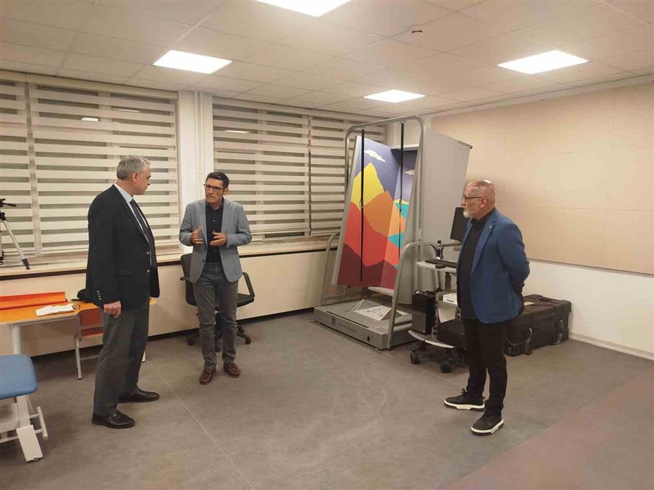 Rektör Yardımcısı Erdemir’den Engelliler Araştırma Enstitüsü’ne ziyaret