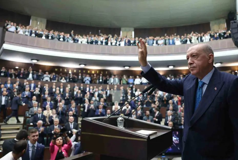 Cumhurbaşkanı Erdoğan: "Türkiye, tüm enerjisini ve kapasitesini bekasına yönelik meselelere ayırması gereken çok hassas bir dönemden geçiyor"