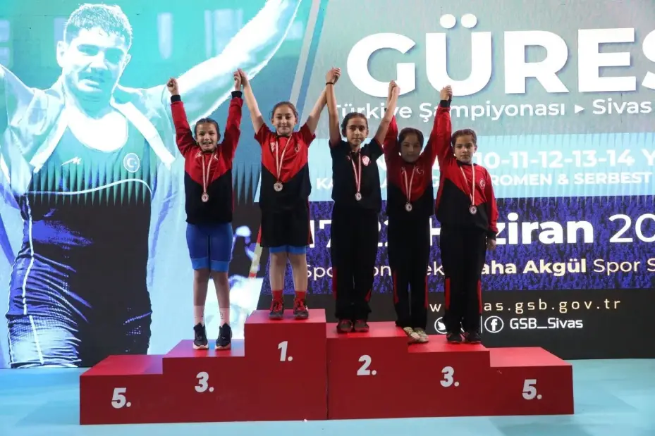Minikler Türkiye Güreş Şampiyonası sona erdi