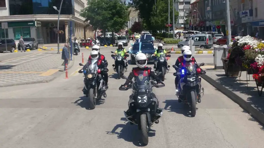 Çankırı’da 529 yıllık gelenek yaşatıldı, 41 çocuk toplu sünnet ettirildi