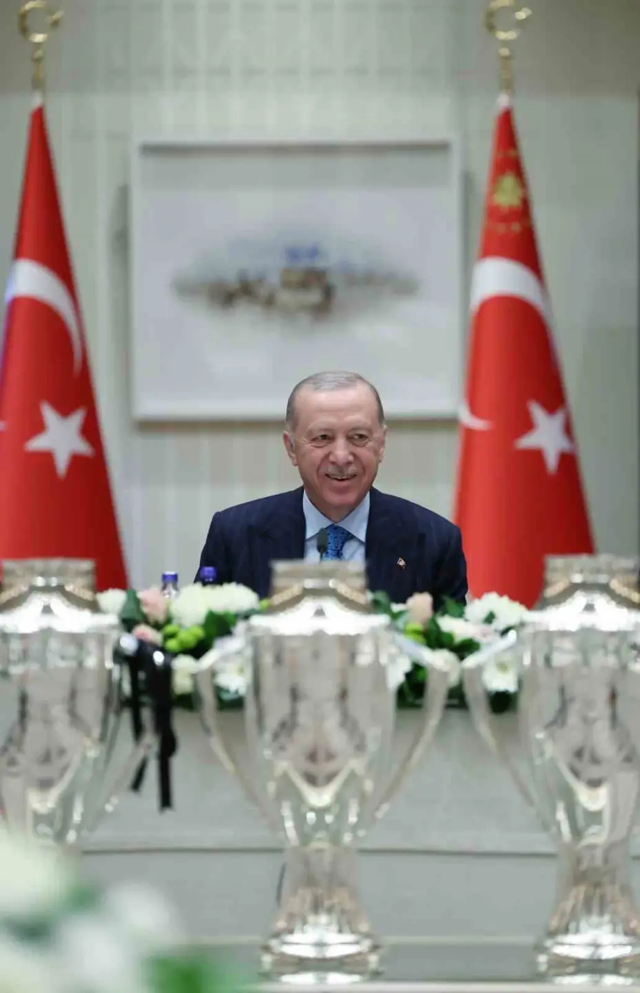 Cumhurbaşkanı Erdoğan, Süper Lig’e yükselen 3 futbol kulübünün başkanlarını kabul etti