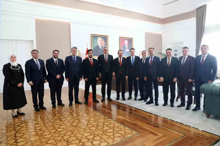 Sağlık Bakanı Memişoğlu, Suriye Sağlık Bakanı Nizal el-Ali ile bir araya geldi