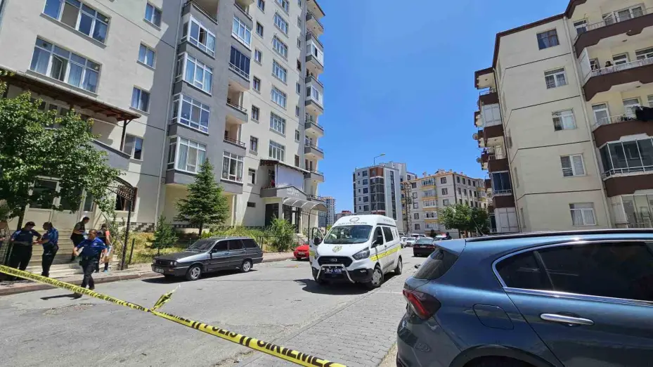 Çocukların kavgasına aileler de dahil oldu: 5’i bıçakla 6 yaralı